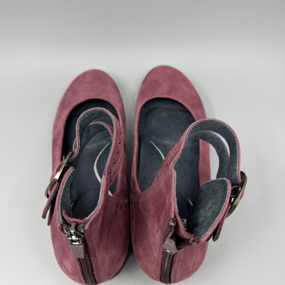 Dansko Lois Burgundy Nubuck Studded Buckle Ankle Strap Wedges Size 8.5 - Picture 7 of 9